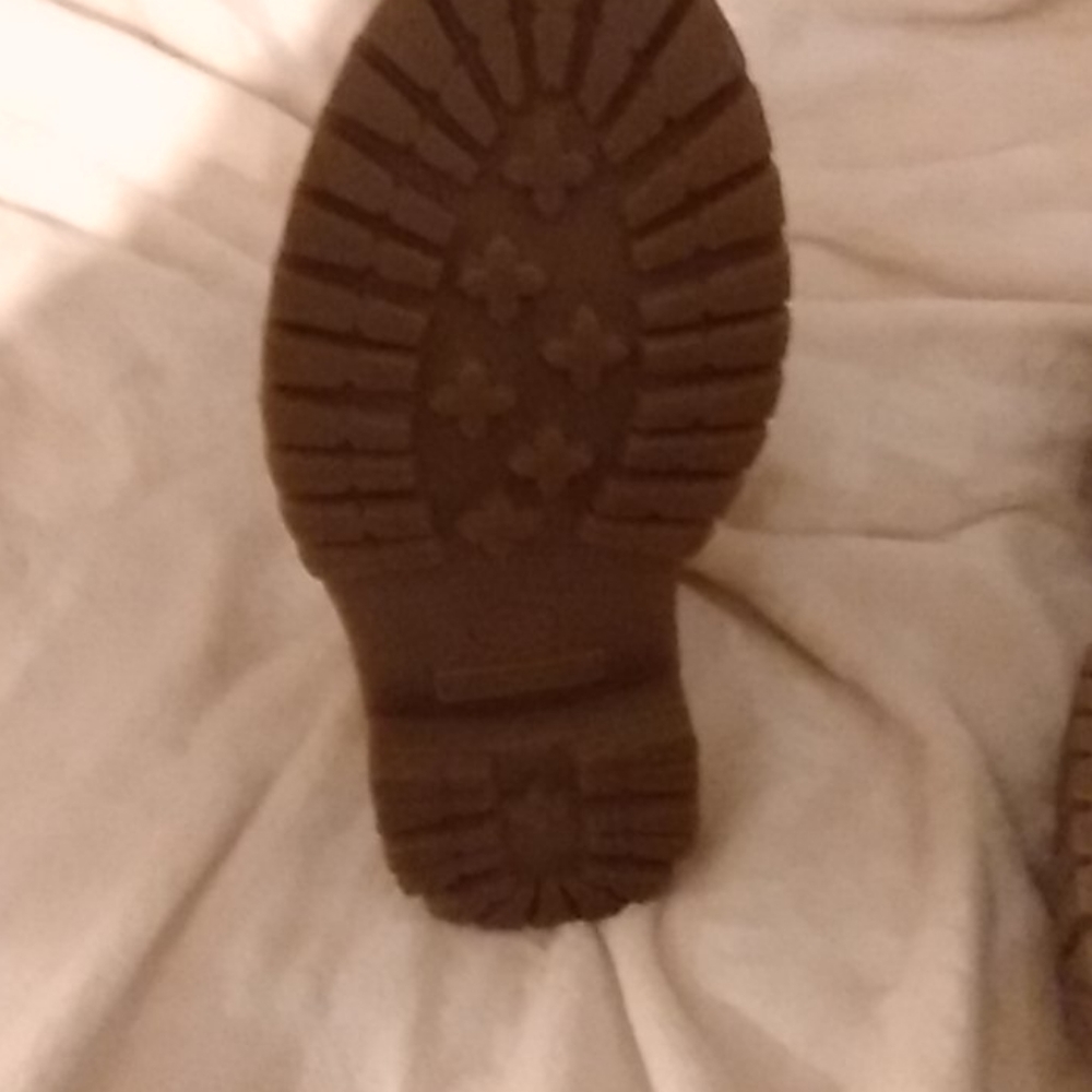 Boots - Picture 4 of 4